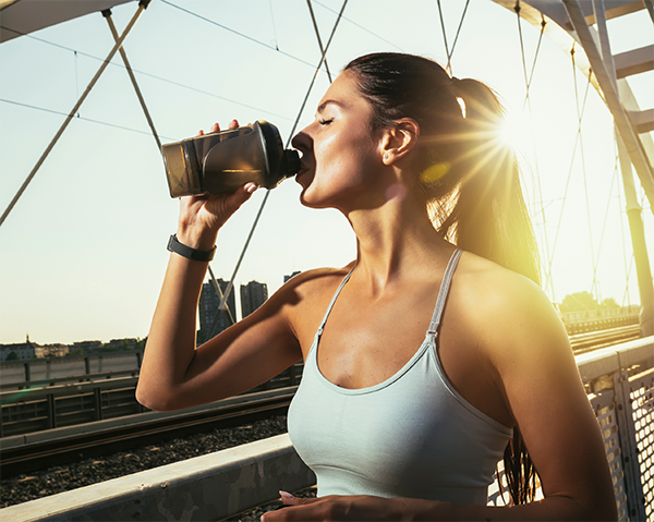 Snacking for Active Lifestyles: Fueling Your Workouts and Recovery with Smart Choices